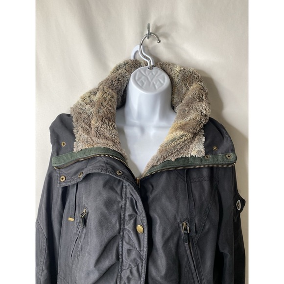 1 Madison Expedition Womens Parka Size Large  Soft Fall Cold Weather Capsule - Picture 3 of 16